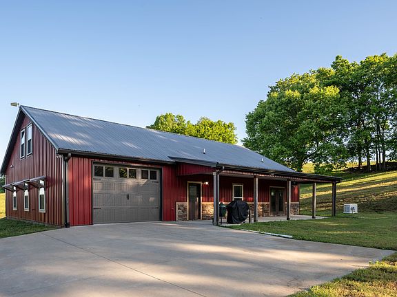 15th image of 3210 Morel Rd