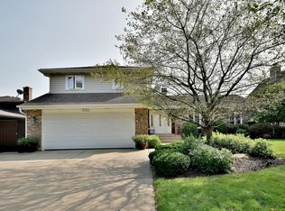 1137 W Farmwood Dr, Addison, IL