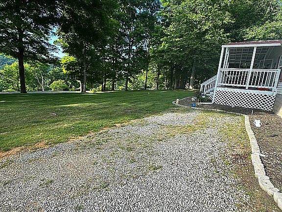 3rd image of 1504 Davis Valley Rd