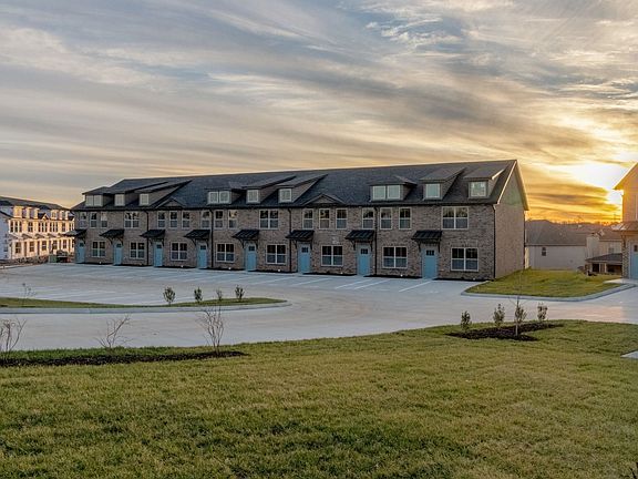 2nd image of 1000 Henry Place Blvd #902