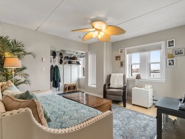 103 13th St #301, Charlestown, MA 02129