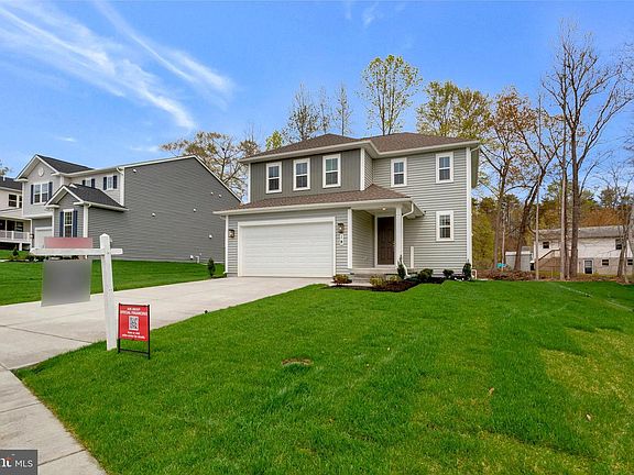 2nd image of 18 Poplar Ct