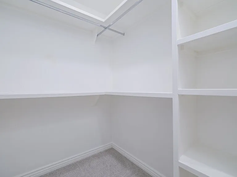 121 W Orchid Ln — Photo 26