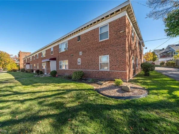 15978 Nelacrest Rd, Cleveland, OH