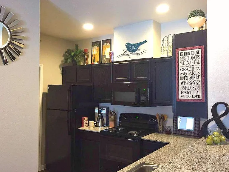 Seaside Landing Apartments — Photo 7