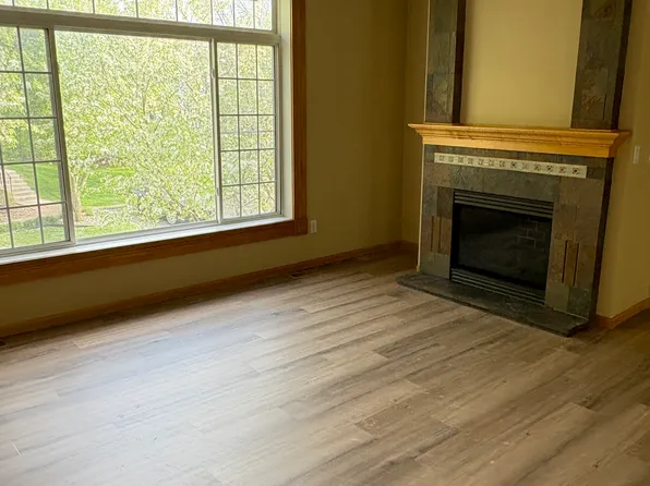 2473 Eagle Trace Ln, Woodbury, MN 55129