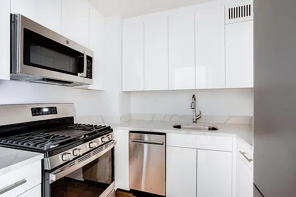 Sold by Brown Harris Stevens | media 9