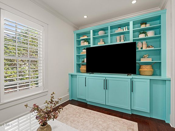 5th image of 114 Palmetto Place