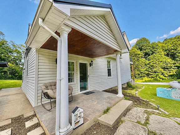 5th image of 3076 S Ripley Rd