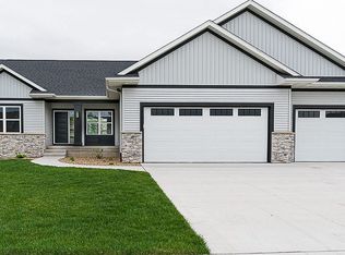 1067 Alexis Ct, Marion, IA 52302