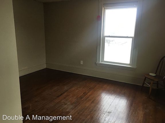 3rd image of 223-227 Allen St #223-227