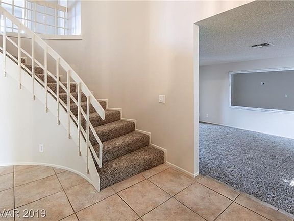 3rd image of 2512 La Solana Way