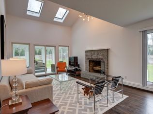 9 Harbor Watch Ct, Sag Harbor, NY 11963