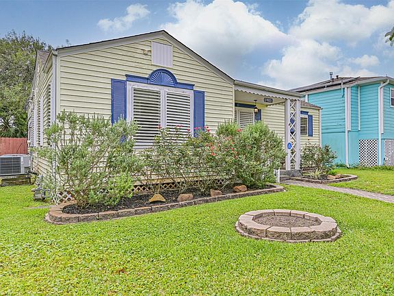 3rd image of 4817 Alamo Dr