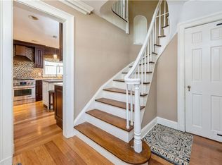 353 Old Mamaroneck Rd, White Plains, NY 10605