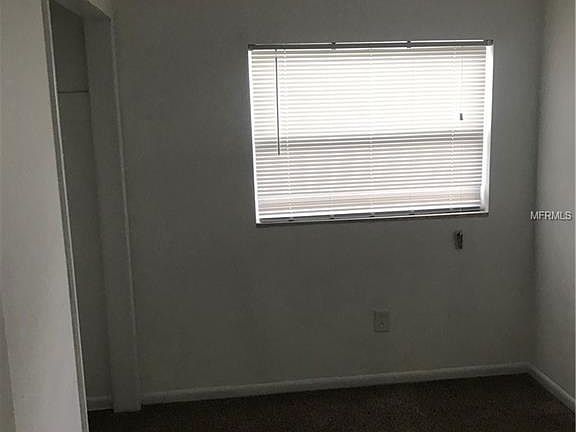 5th image of 10203 Lola St