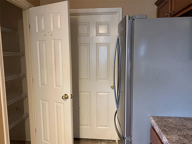 18317 Great Falls Dr — Photo 7