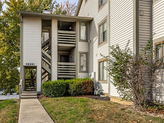 3rd image of 2999 Eagles Crest Cir APT B