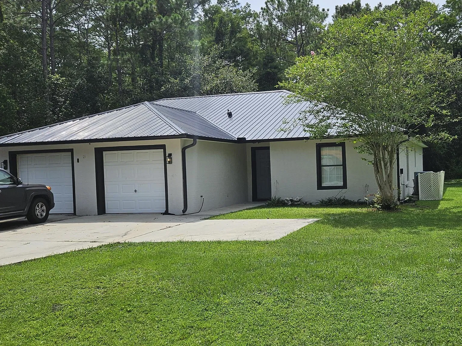3 bed, 1200 sqft, $1,650 — Photo 1