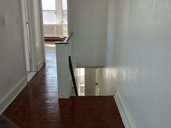 3rd image of 1801 W Cheltenham Ave Floor 2