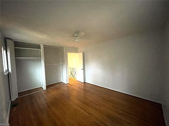 4th image of 401 Poplar Hall Cir