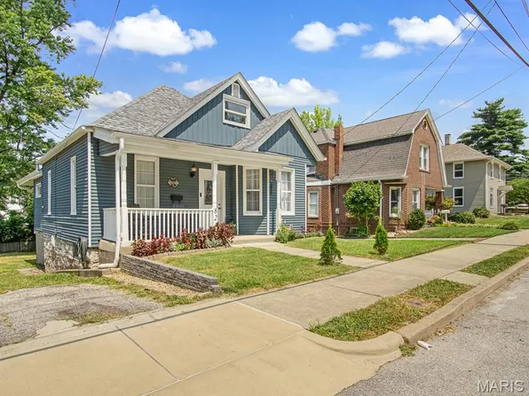 824 Danforth St, Alton, IL 62002