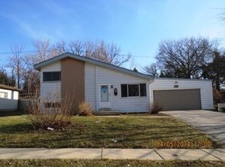 597 Easy St, Glendale Heights, IL 60139