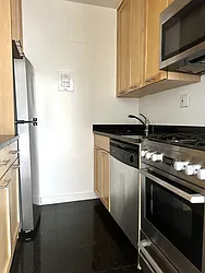 Rented by Manhattan Realty Group