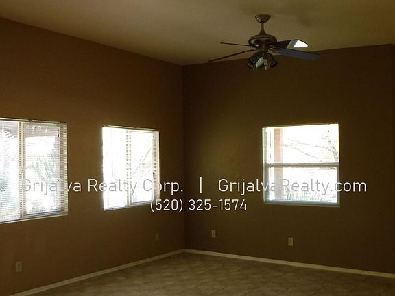 3rd image of 5233 S Civano Blvd