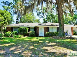 8 Port Royal Dr, Savannah, GA 31410