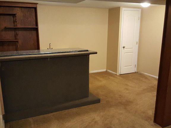 3rd image of 805 3rd Ave N
