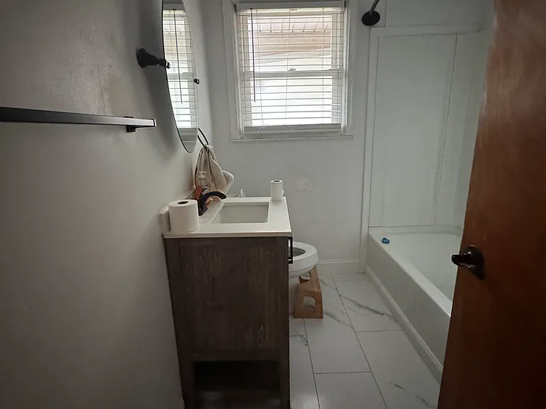 1527 S Kilbourne Rd — Photo 16