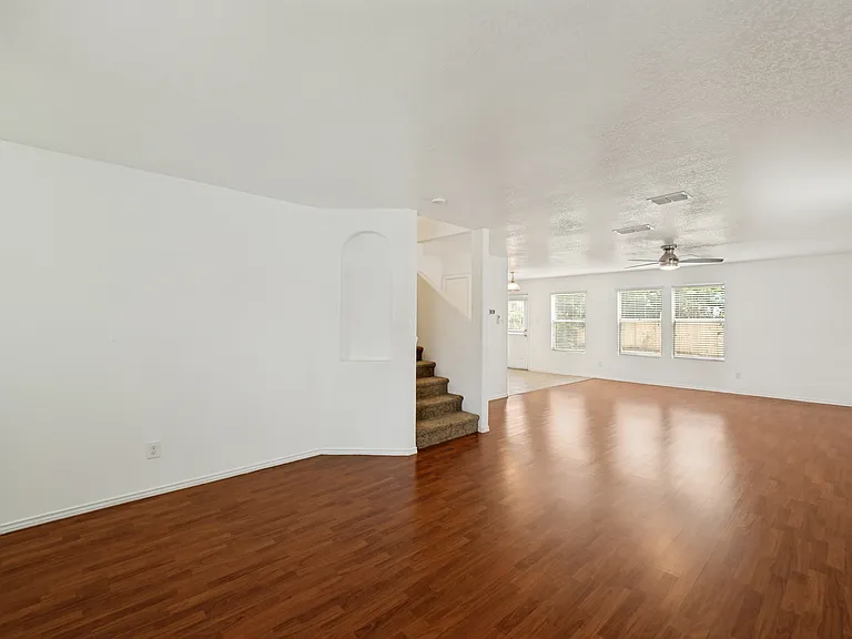 5822 Piedmont Gln — Photo 2