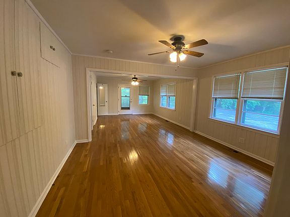 5th image of 2807 Stripling Dr