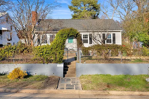 4011 Sharon Ct Photo 1
