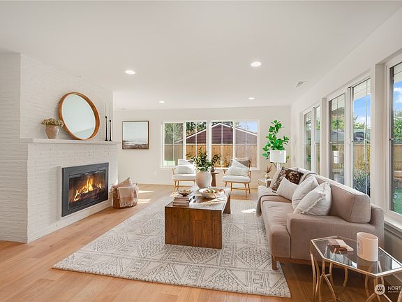 3rd image of 18760 63rd Ave NE