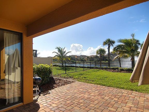4th image of 680 Ventura Dr
