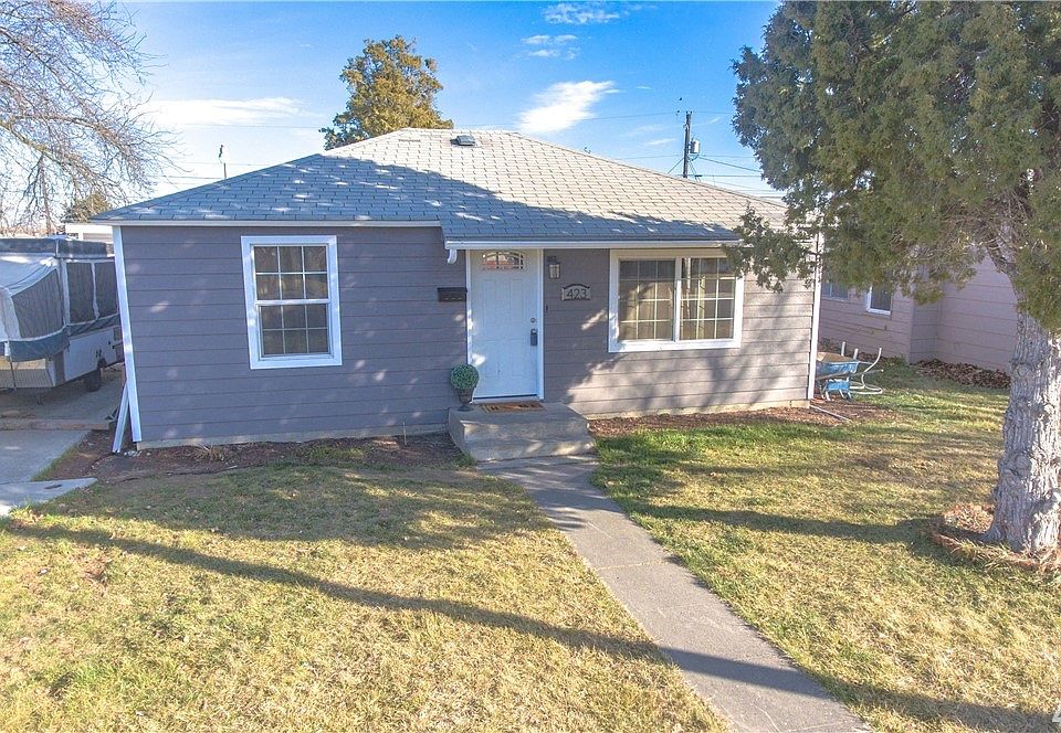 1st image of 423 N Mattson Dr
