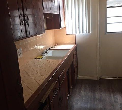 2nd image of 1827 Madison Ave #1835