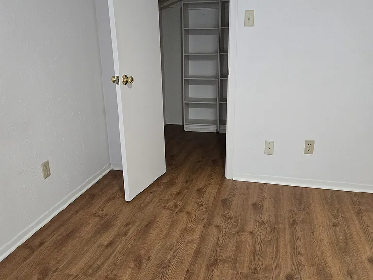 7520 Highmont St — Photo 11