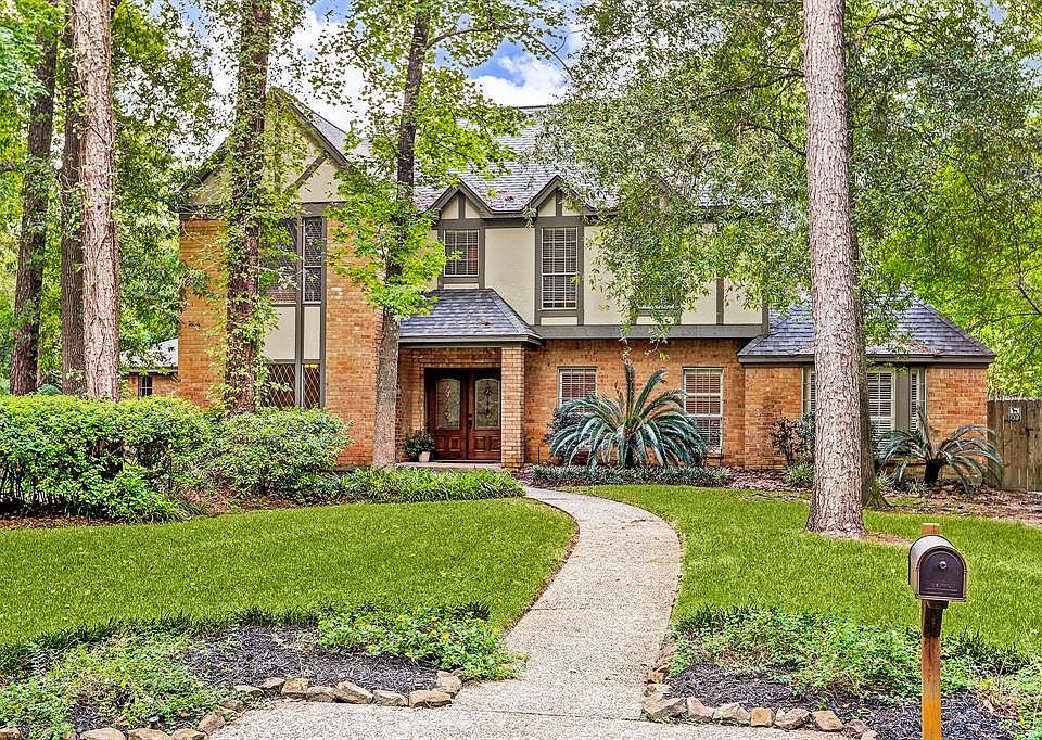 1st image of 2211 Lake Gardens Dr