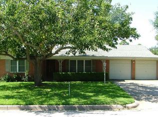 6933 Valhalla Rd, Fort Worth, TX 76116