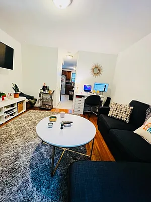 Rented by Nest Seekers International | media 5