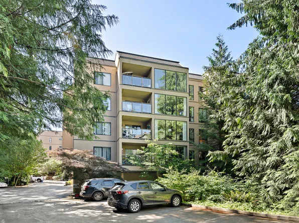 15512 Country Club Dr APT B33, Bothell, WA 98012