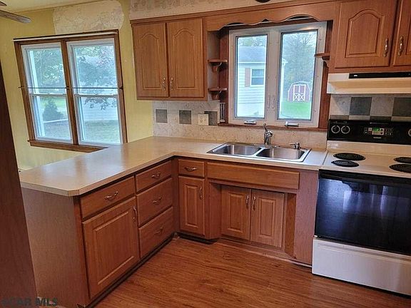 4th image of 951 Tressler St