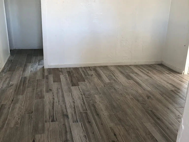 9215 S Calle Sahuaro — Photo 2