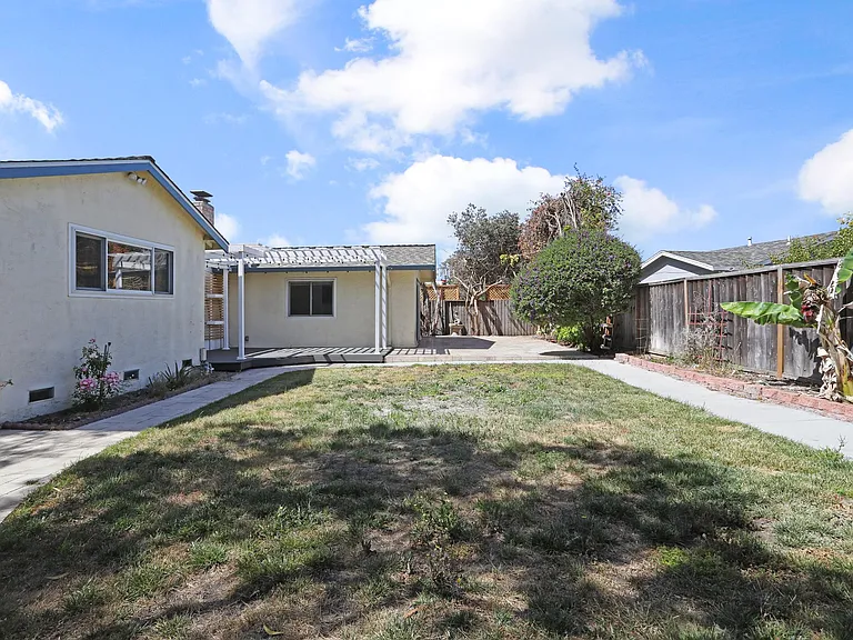 3209 Warwick Rd — Photo 28