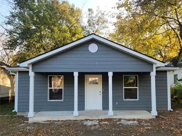 210 E Adams St, Pittsburg, KS 66762