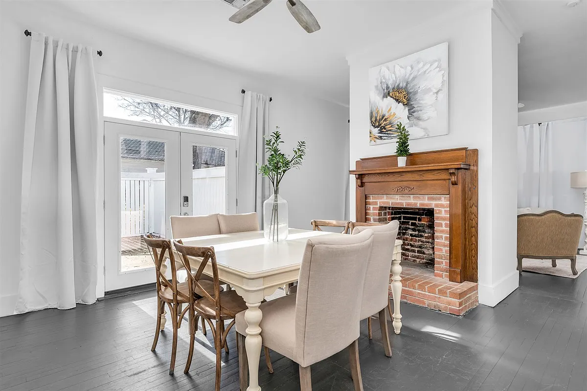 2 bed, 2.5 bath, $3,000 — Photo 4