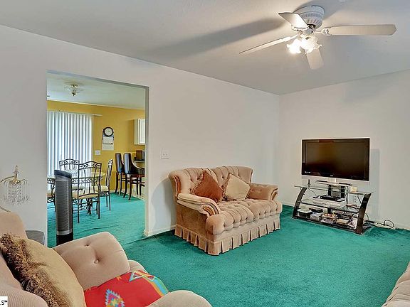 5th image of 1 Taylors St Unit 32